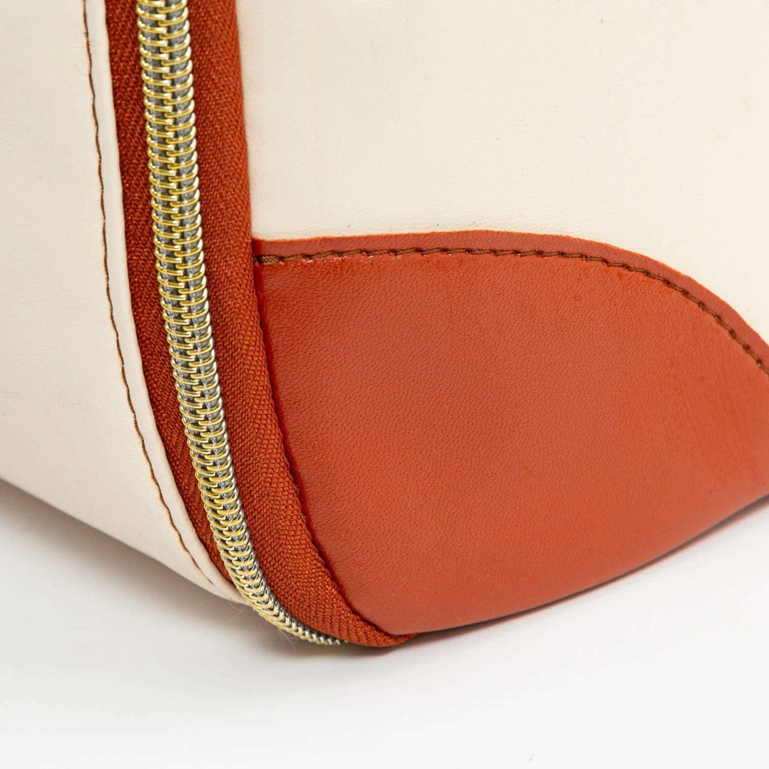 Luhxe Travel Bag (Christmas Sale) - Image 12